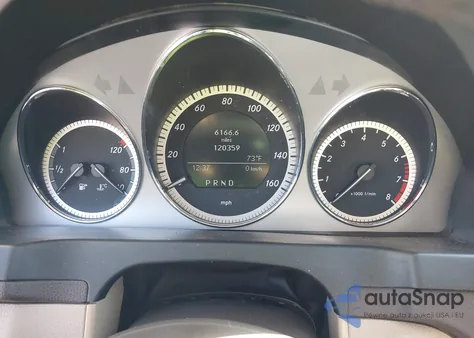 2011 Mercedes-Benz C 300 Luxury/Sport из США, поврежденный, VIN WDDGF5EB1BA468679